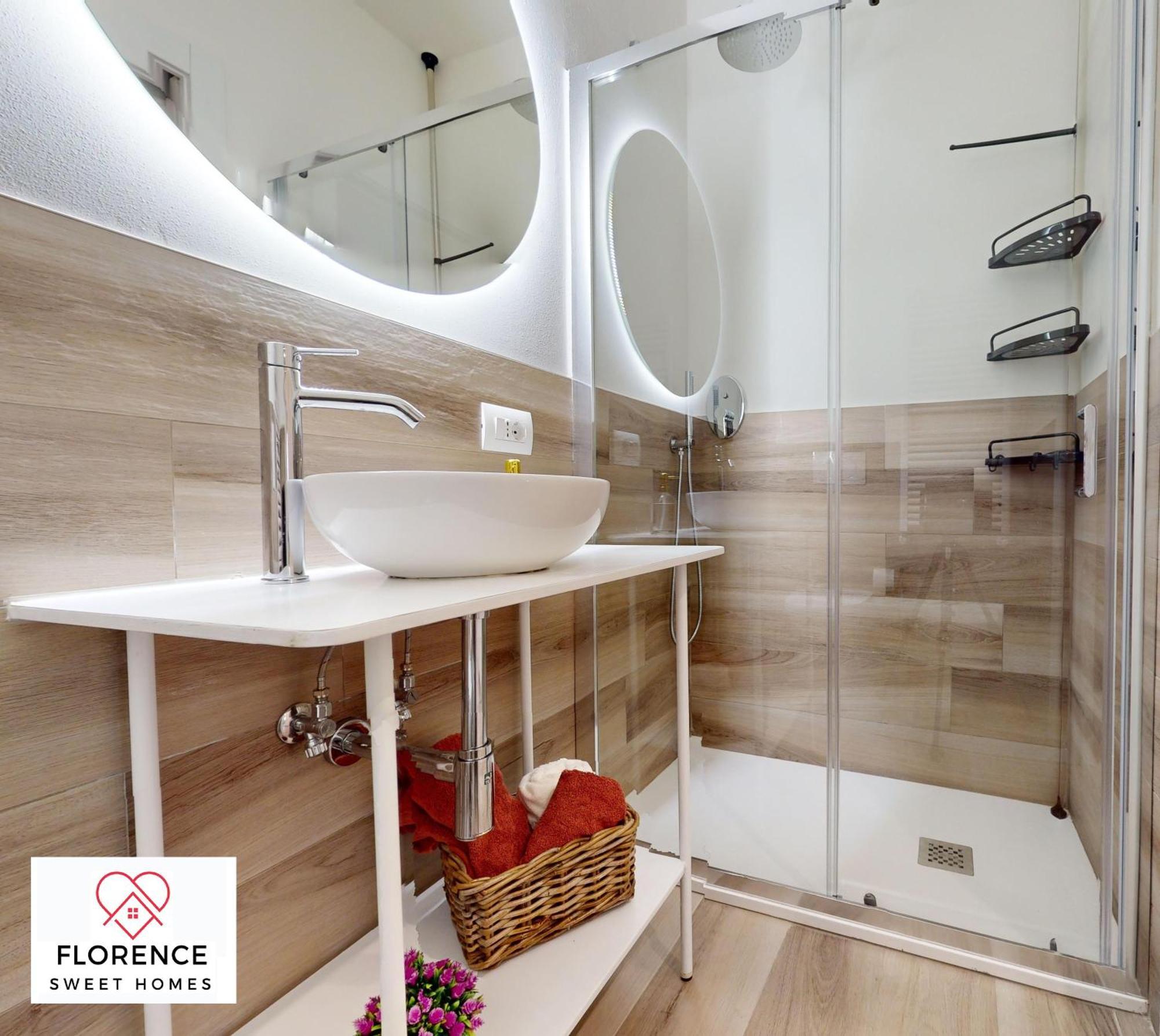 Sonia Apartment With Free Parking By Florence Sweet Homes ภายนอก รูปภาพ